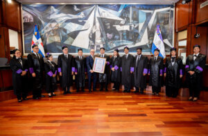 XXXVI juramentación de abogados (as)