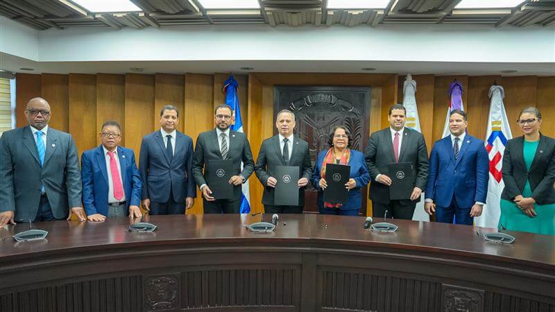 Cámara de Cuentas y Poder Judicial firman acuerdos para fortalecer la transparencia en el país
