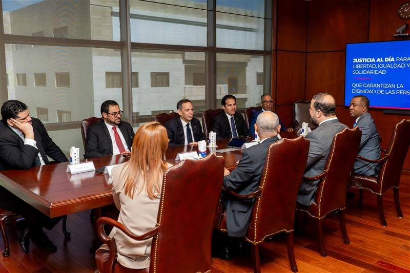 Poder Judicial y Medio Ambiente acuerdan fortalecer seguridad jurídica en áreas protegidas