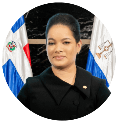 Mag. Yorlin Lissette Vásquez Castro