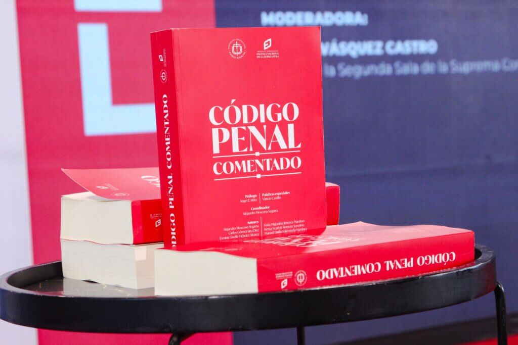 Presentan obra que analiza los desafíos del nuevo Código Penal Dominicano